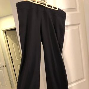 Black petite yoga pants